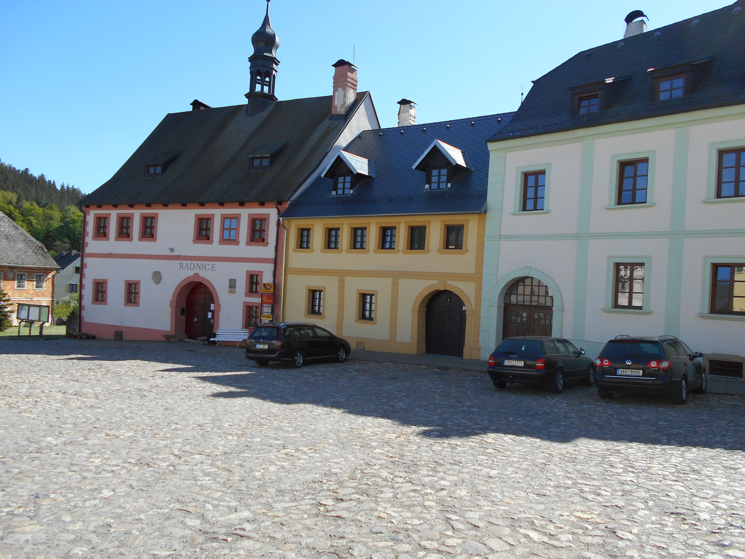 10 Úterý hrázděné domy